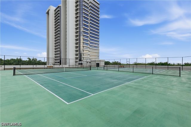 6825 Grenadier BLVD 1102, Naples, FL 34108