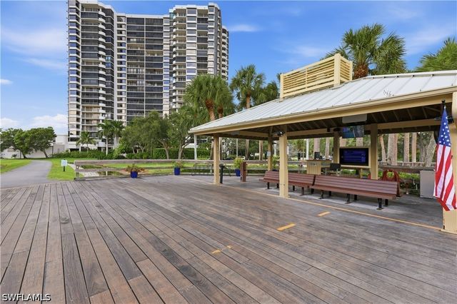 6825 Grenadier BLVD 1102, Naples, FL 34108