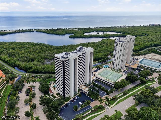 6825 Grenadier BLVD 1102, Naples, FL 34108
