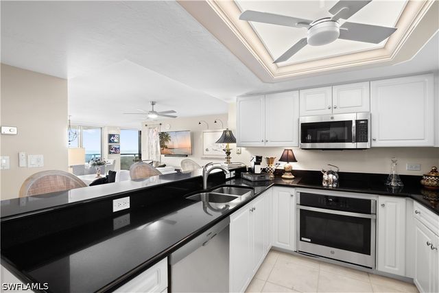 6825 Grenadier BLVD 1102, Naples, FL 34108