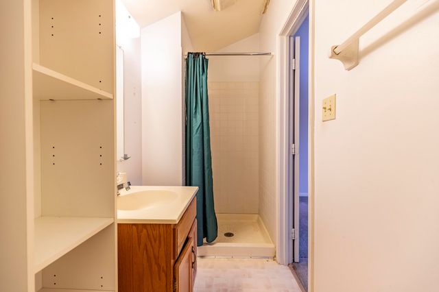 1874 Springvale Drive, Crown Point, IN 46307