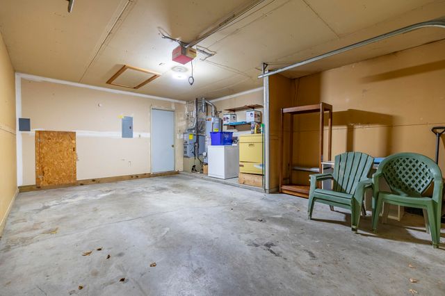 1874 Springvale Drive, Crown Point, IN 46307