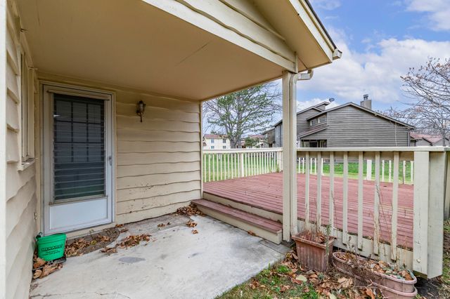 1874 Springvale Drive, Crown Point, IN 46307