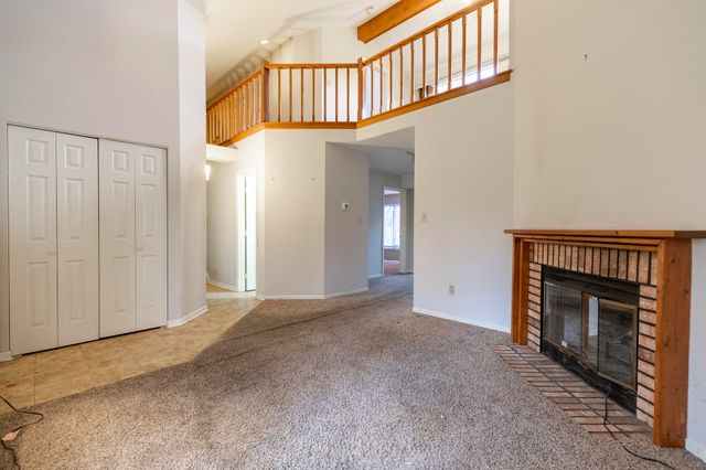 1874 Springvale Drive, Crown Point, IN 46307