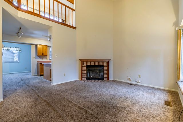 1874 Springvale Drive, Crown Point, IN 46307