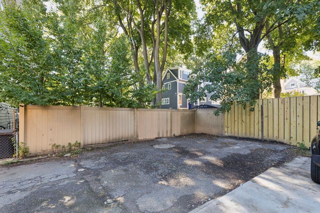 5 Kenwood St 3, Somerville, MA 02144