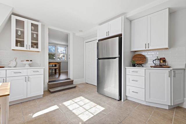 5 Kenwood St 3, Somerville, MA 02144