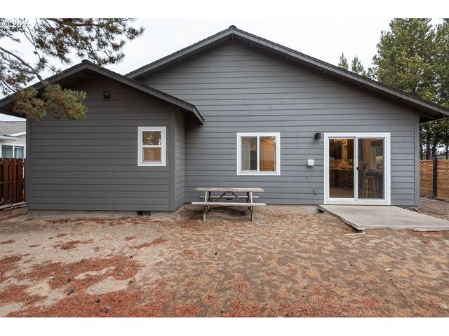 16499 BETTY Dr, La Pine, OR 97739