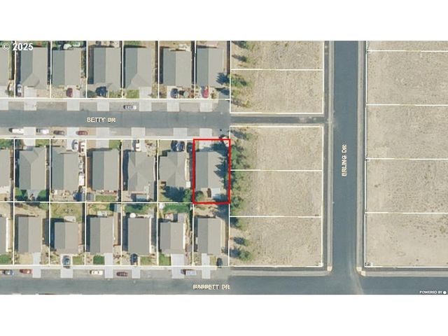 16499 BETTY Dr, La Pine, OR 97739