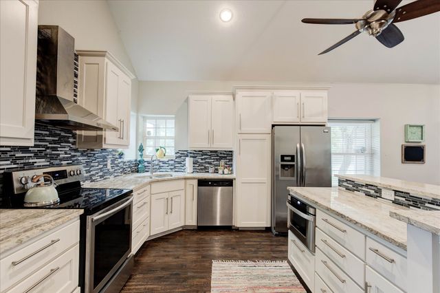 2521 Benbrook Boulevard, Fort Worth, TX 76109