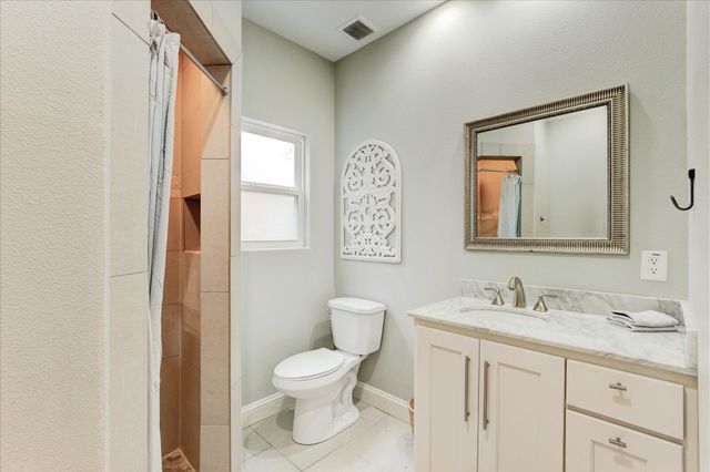 2521 Benbrook Boulevard, Fort Worth, TX 76109