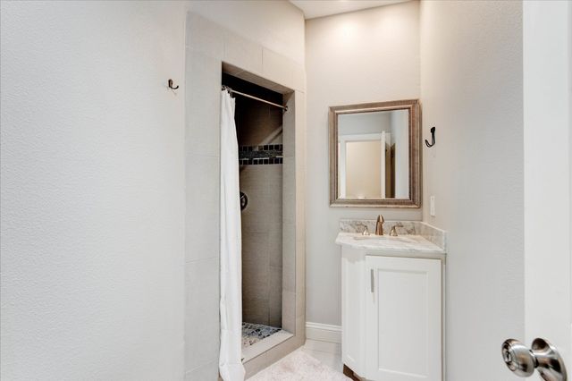 2521 Benbrook Boulevard, Fort Worth, TX 76109