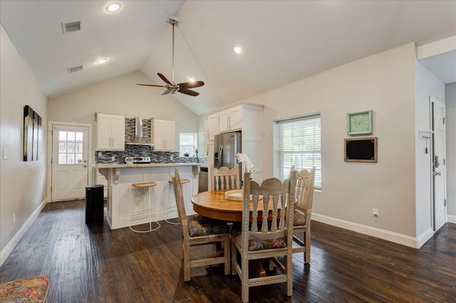 2521 Benbrook Boulevard, Fort Worth, TX 76109