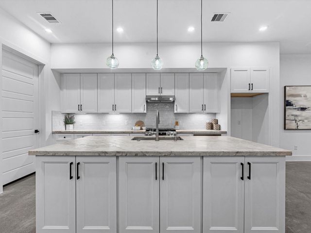 3411 Mcgowen Street, Houston, TX 77004