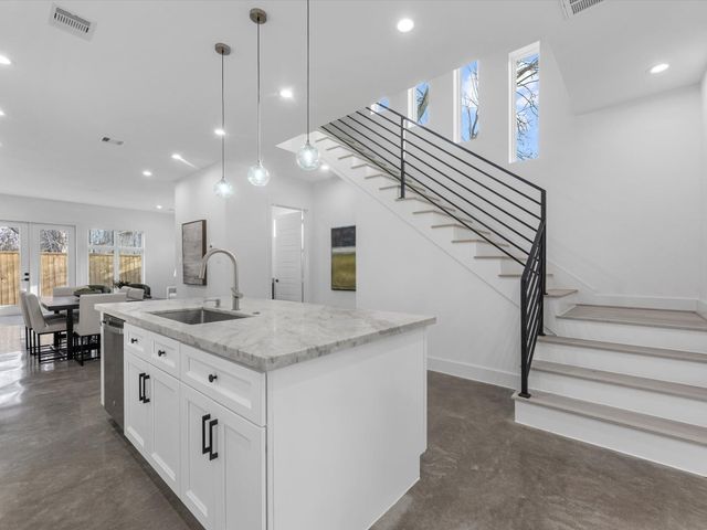 3411 Mcgowen Street, Houston, TX 77004