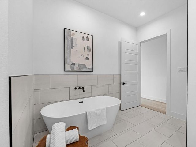 3411 Mcgowen Street, Houston, TX 77004