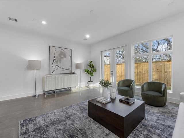 3411 Mcgowen Street, Houston, TX 77004