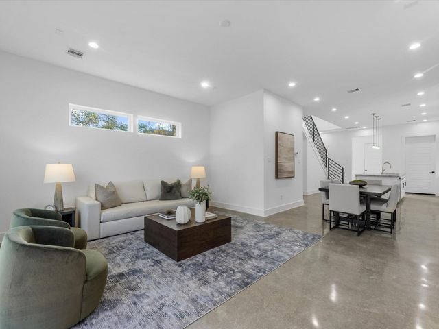 3411 Mcgowen Street, Houston, TX 77004