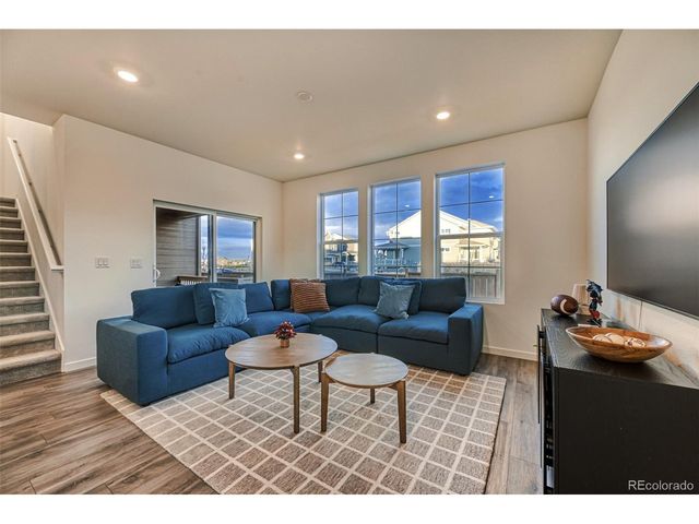 9048 Bondcliff Ln, Parker, CO 80134