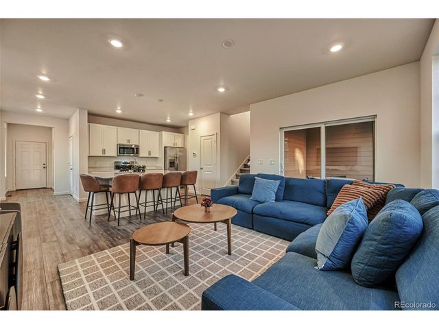 9048 Bondcliff Ln, Parker, CO 80134