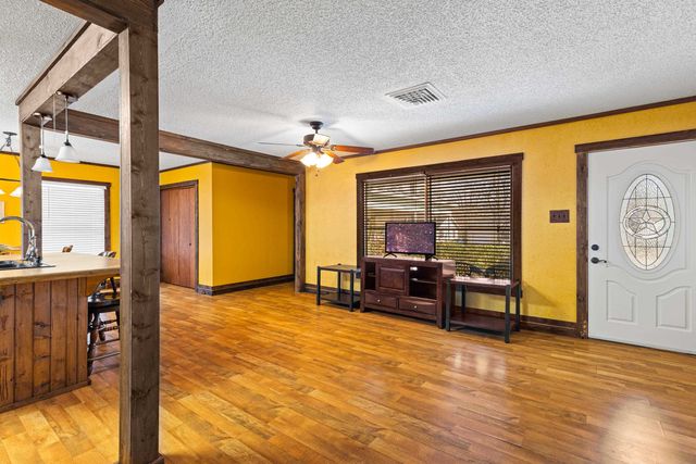 3211 Broadway, Kilgore, TX 75662