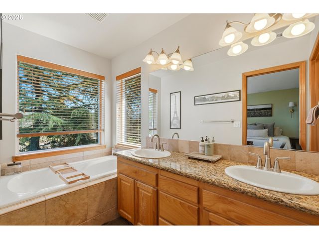 11466 BRANDOW St, Oregon City, OR 97045