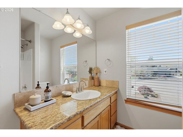 11466 BRANDOW St, Oregon City, OR 97045