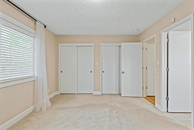 1859 Elmwood Ln, Manteca, CA 95336