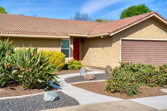 1859 Elmwood Ln, Manteca, CA 95336