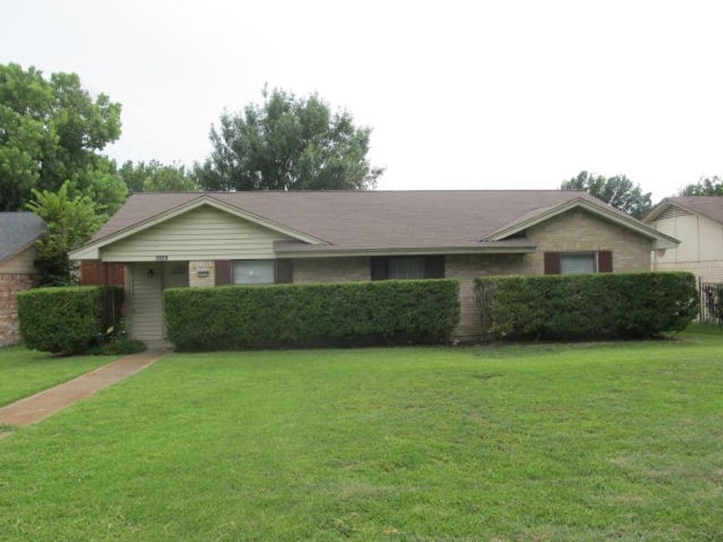 3809 Lancelot Place, Garland, TX 75043