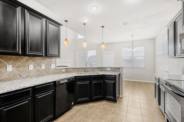 410 Hayes Street, Lavon, TX 75166