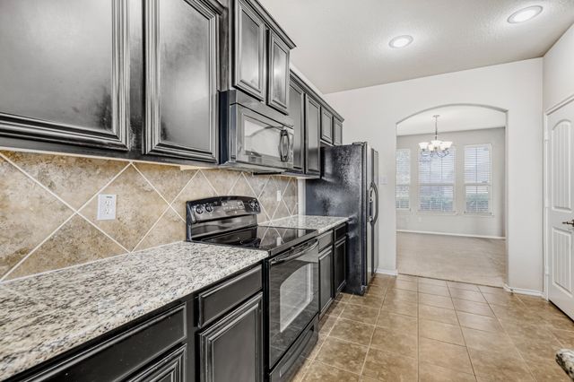 410 Hayes Street, Lavon, TX 75166