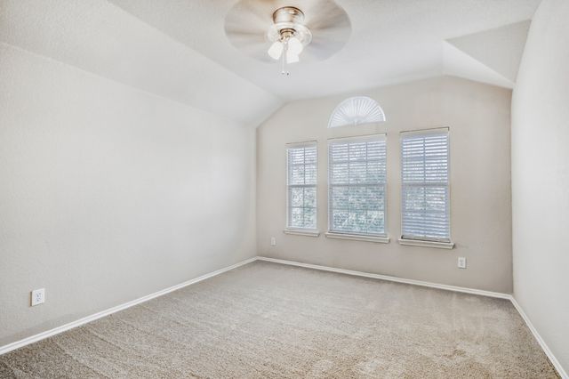 410 Hayes Street, Lavon, TX 75166