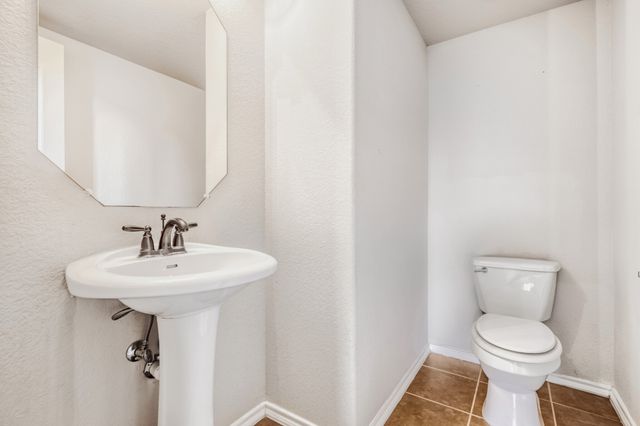 410 Hayes Street, Lavon, TX 75166