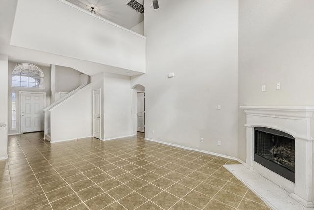 410 Hayes Street, Lavon, TX 75166