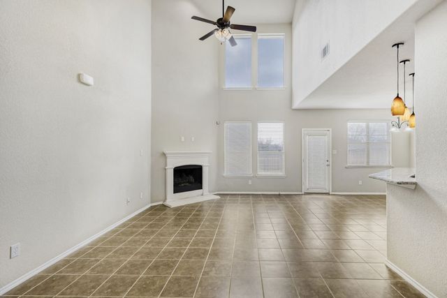 410 Hayes Street, Lavon, TX 75166