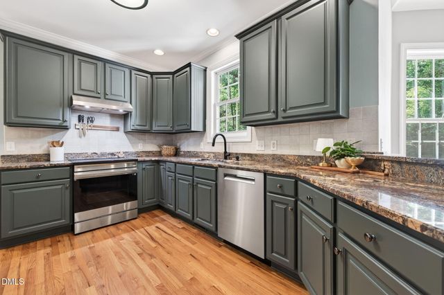 2536 Maxton Crest Drive, Apex, NC 27539