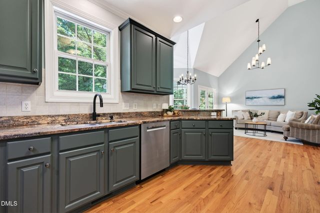 2536 Maxton Crest Drive, Apex, NC 27539