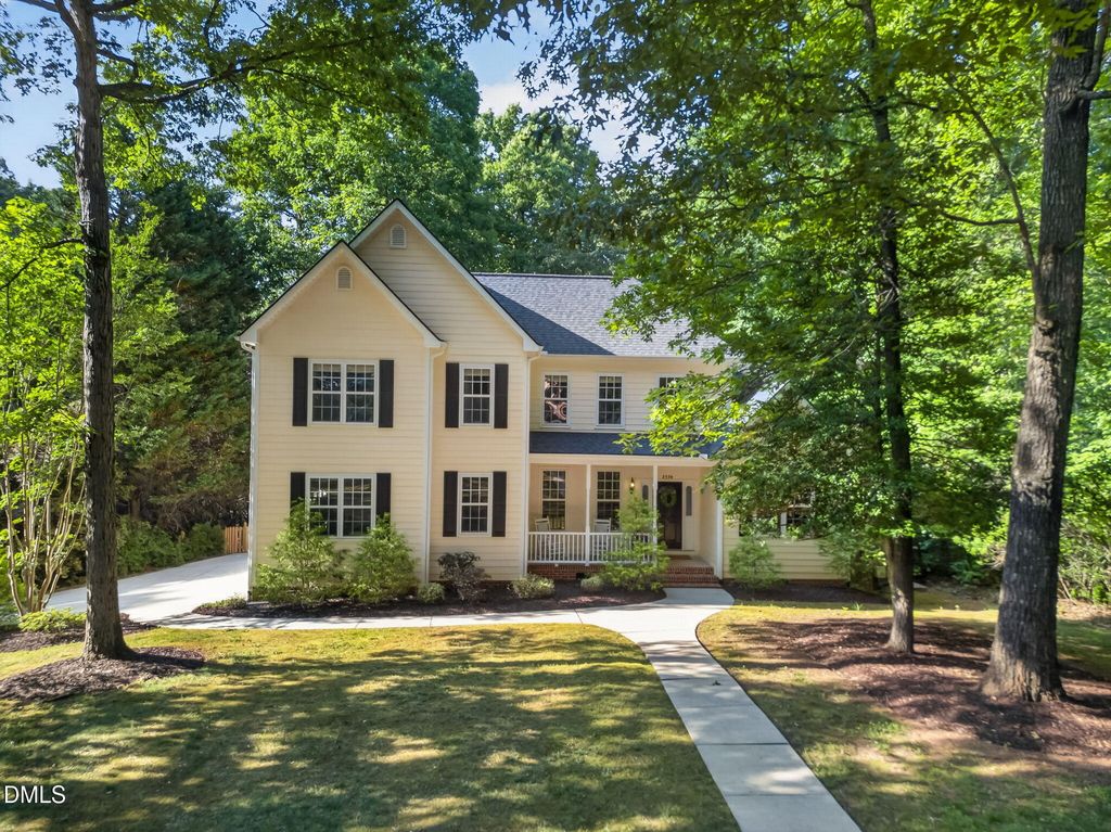 2536 Maxton Crest Drive, Apex, NC 27539