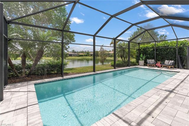 14837 Windward LN, Naples, FL 34114