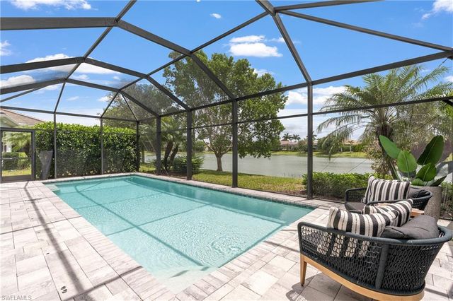 14837 Windward LN, Naples, FL 34114
