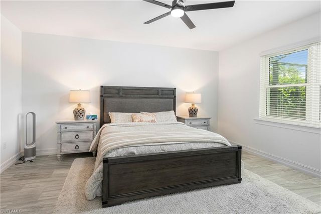 14837 Windward LN, Naples, FL 34114