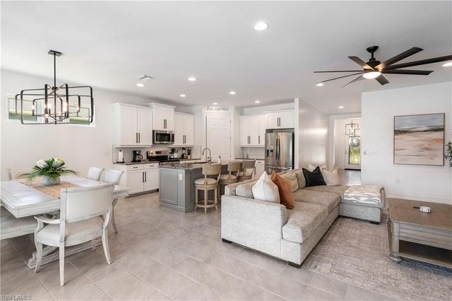 14837 Windward LN, Naples, FL 34114