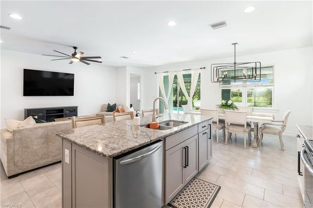 14837 Windward LN, Naples, FL 34114