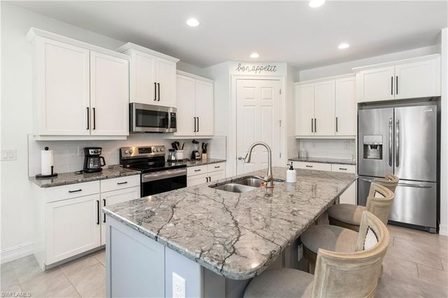 14837 Windward LN, Naples, FL 34114