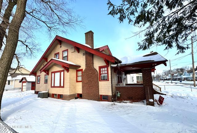 4203 Berwick Avenue, Toledo, OH 43612