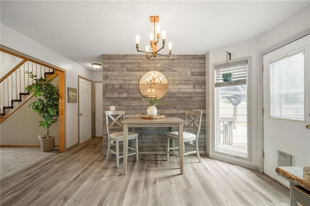 433 W Bluebird Street, Gardner, KS 66030