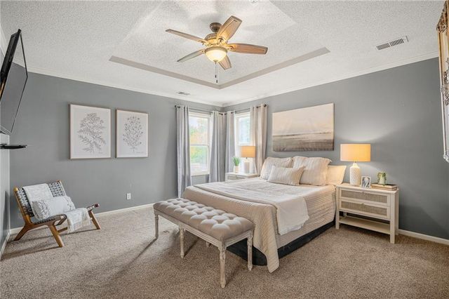 433 W Bluebird Street, Gardner, KS 66030