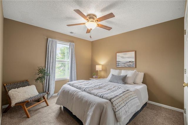 433 W Bluebird Street, Gardner, KS 66030