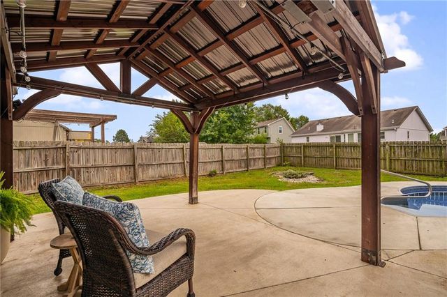433 W Bluebird Street, Gardner, KS 66030
